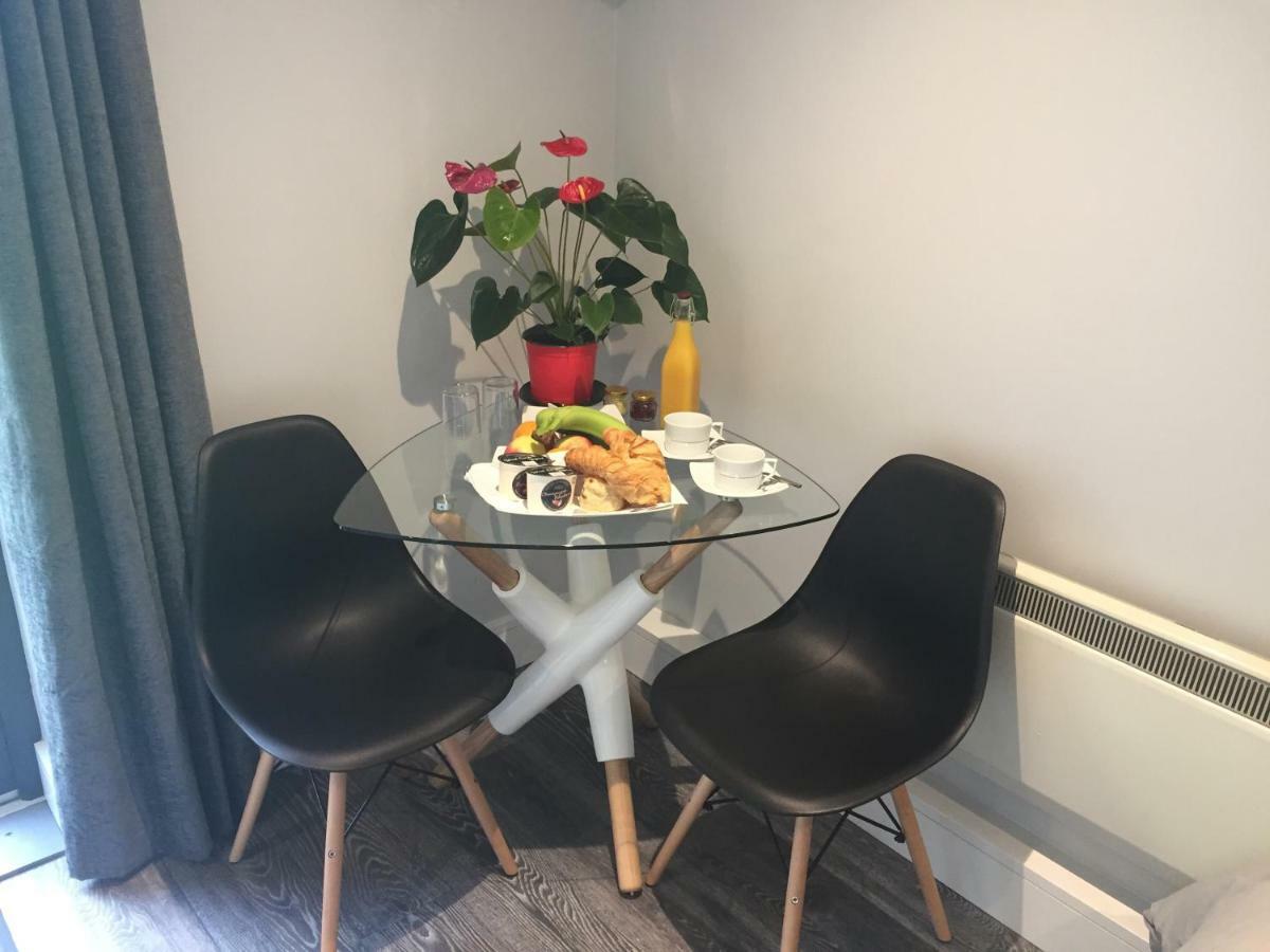 Tudor Lodge Guest Accommodation 本拉提 外观 照片