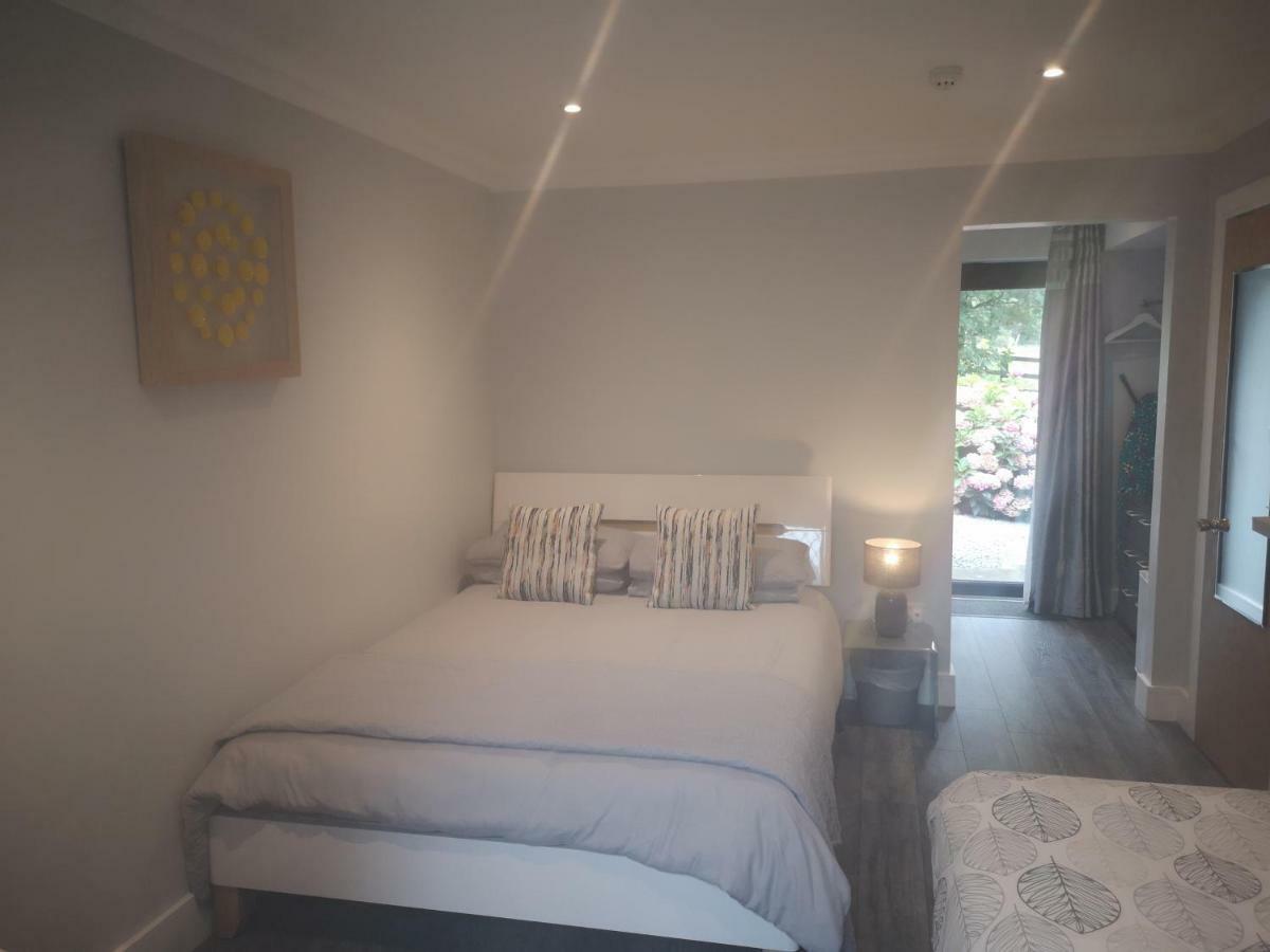Tudor Lodge Guest Accommodation 本拉提 外观 照片